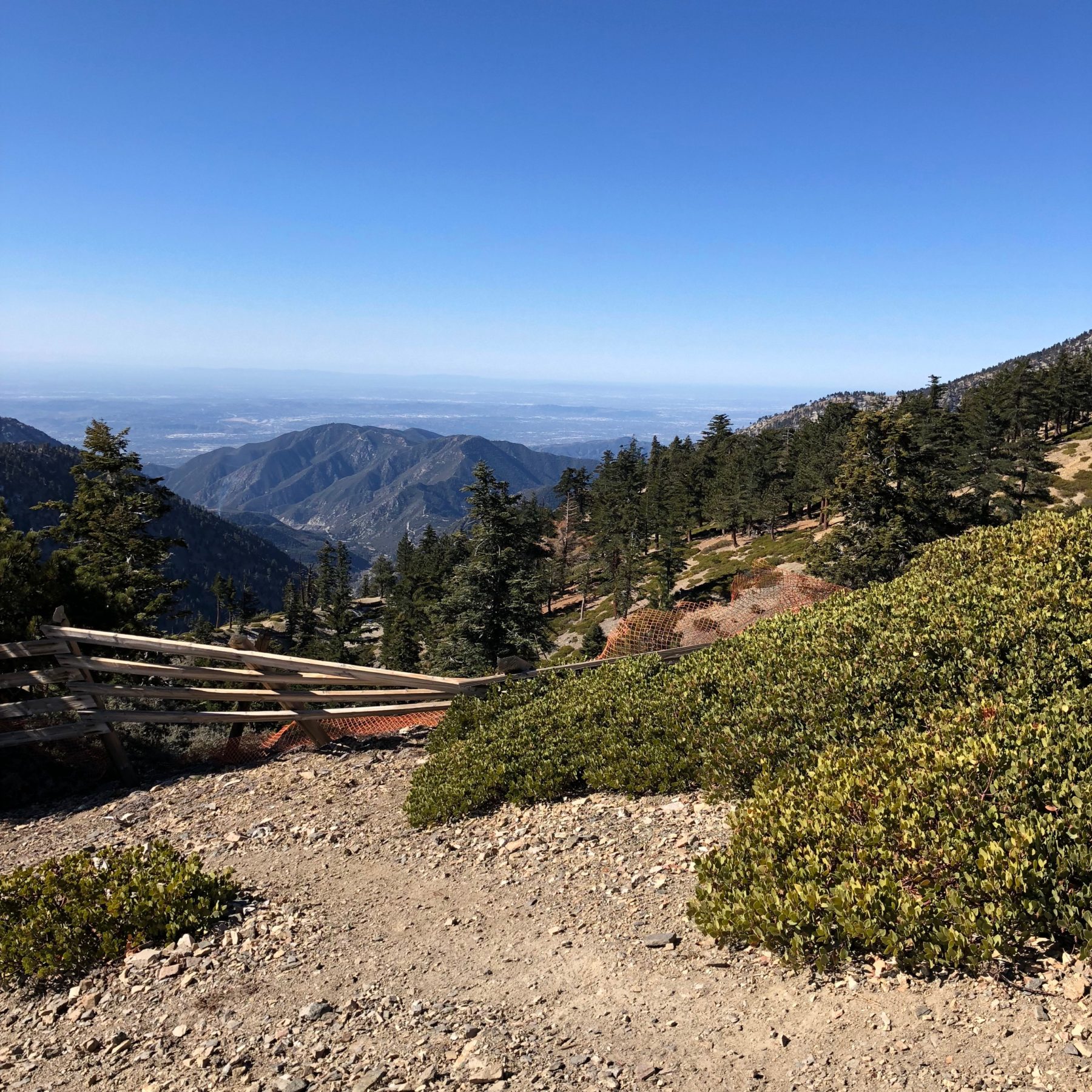 Malibu / Mt. Baldy - We had great visibility with clear blue skies. Malibu / Mt. Baldy - We had great visibility with clear blue skies.